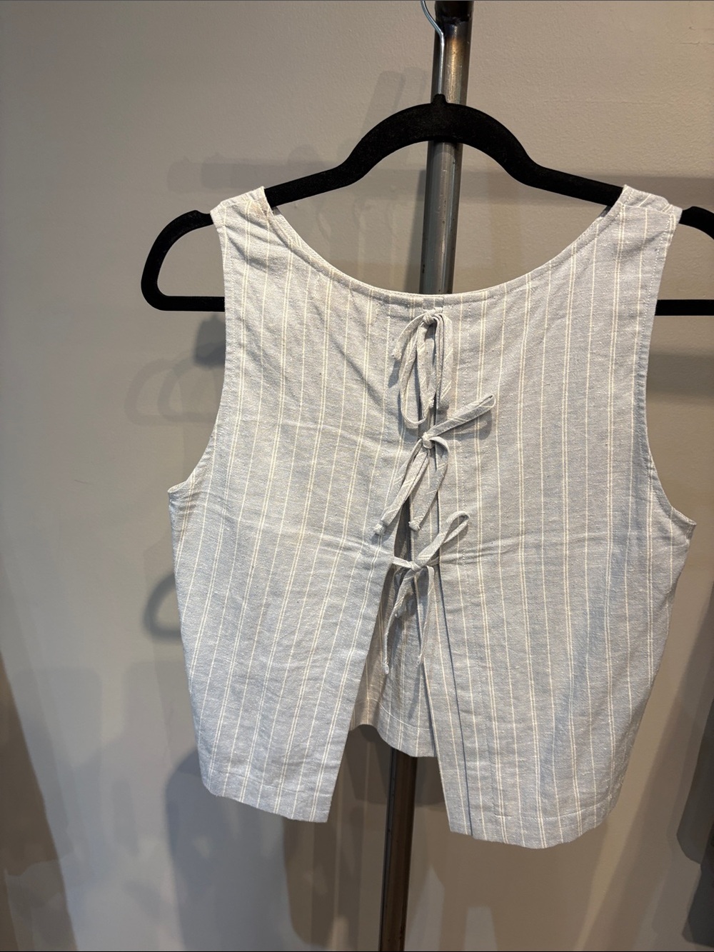 Striped Light Blue Sleeveless Linen-Blend Tank Top - Picture 2 of 5
